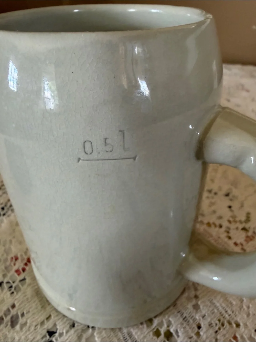 Löwenbräu München Ceramic Stein in White with Blue & Gold Crest